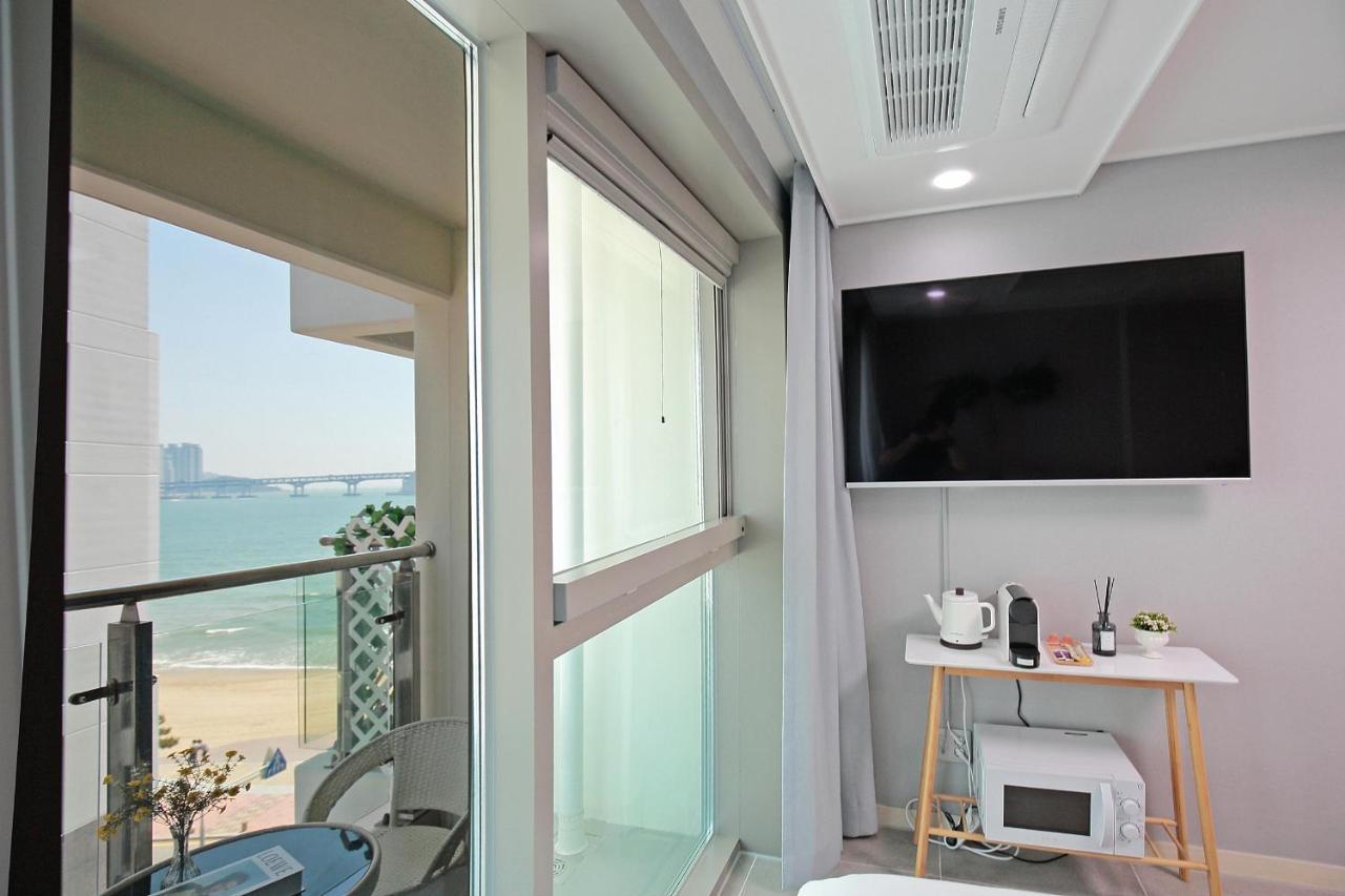 Elmomento Gwangan Hotel Busan Exterior photo