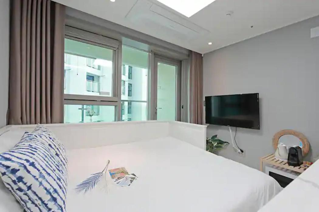 Elmomento Gwangan Hotel Busan Exterior photo