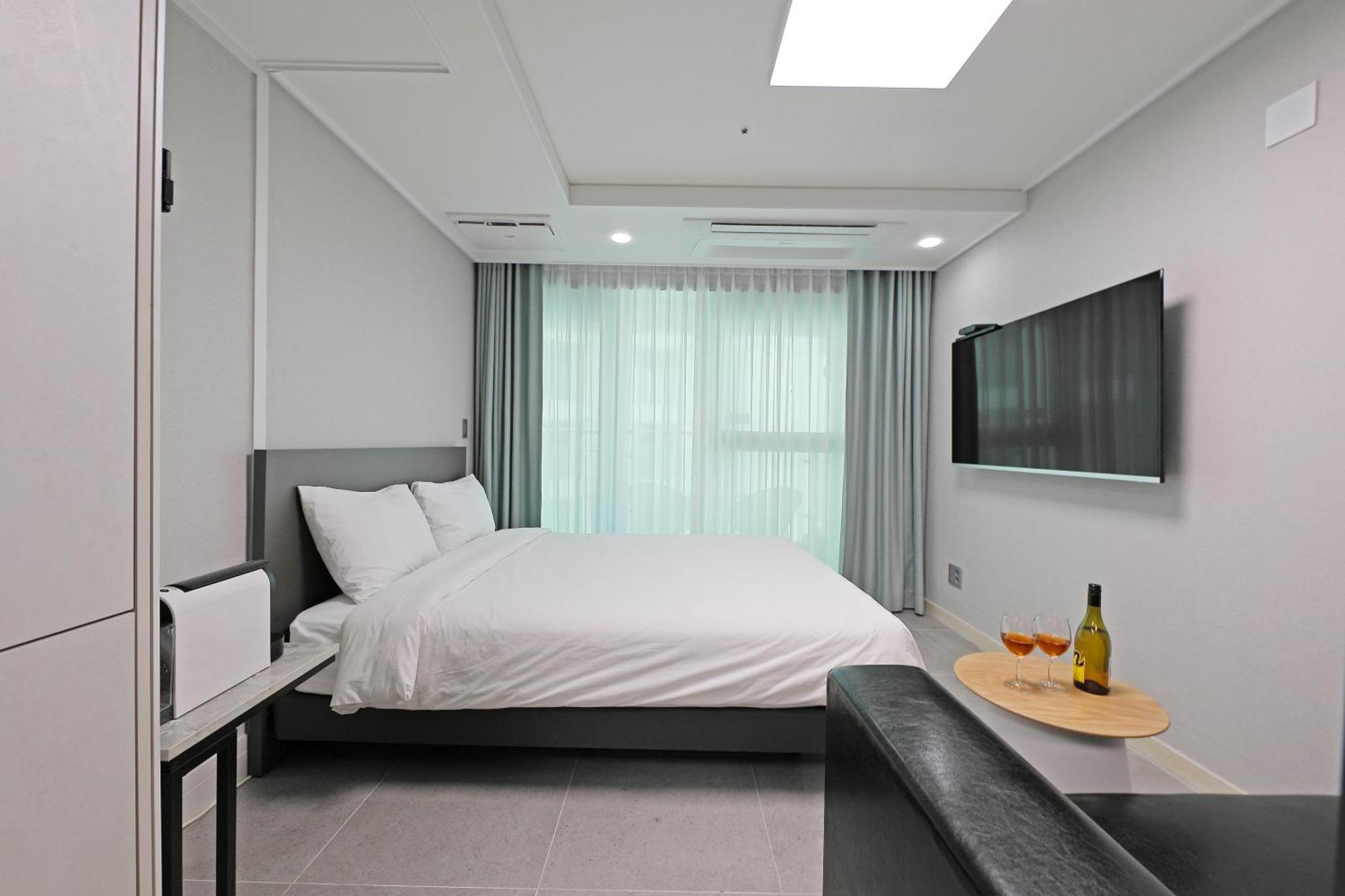 Elmomento Gwangan Hotel Busan Exterior photo