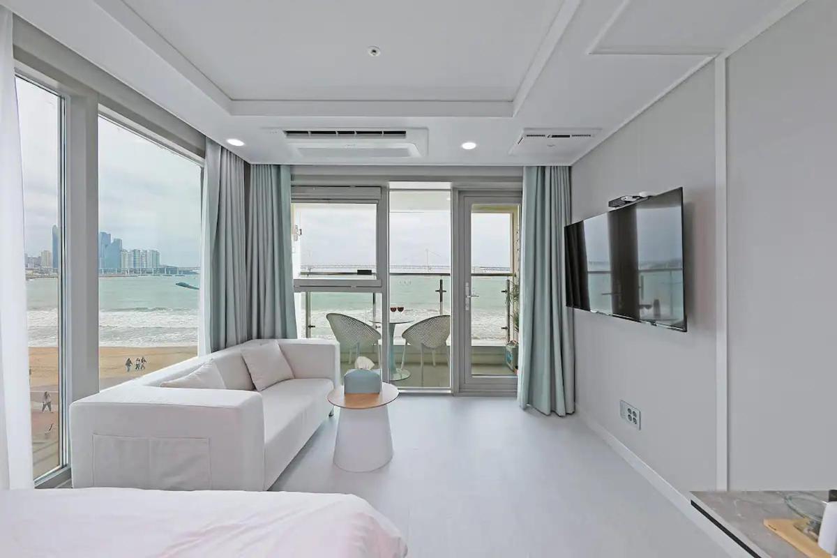 Elmomento Gwangan Hotel Busan Exterior photo