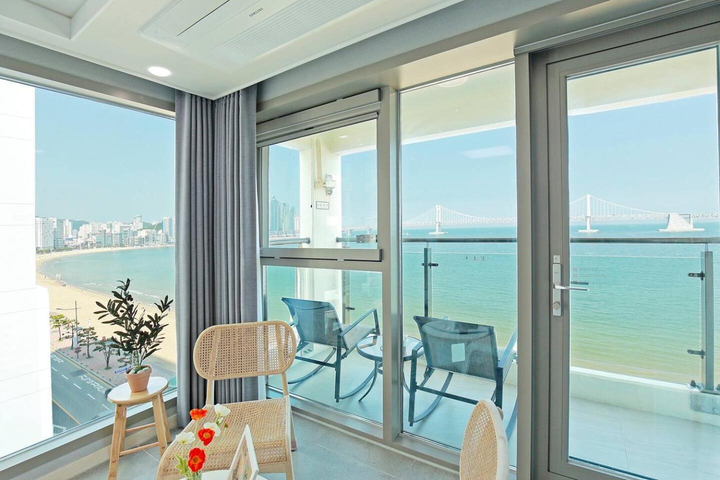 Elmomento Gwangan Hotel Busan Exterior photo